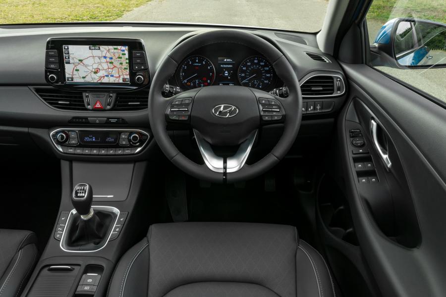 Торпедо Hyundai i30 Tourer 2017 года  (UK) (фото 29 из 36)